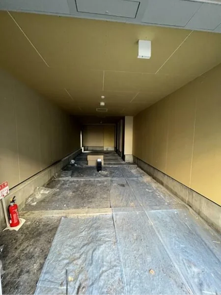 経堂のスケルトン物件の内装