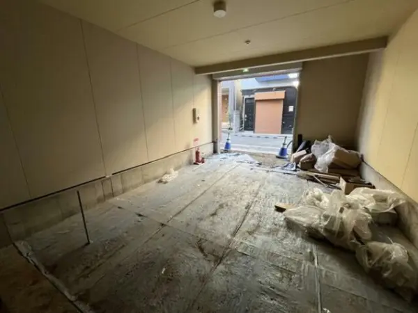 貸店舗(スケルトン)の内装