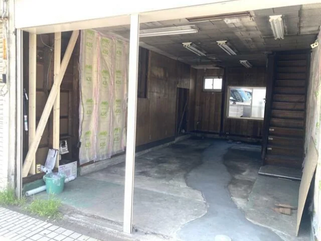 貸店舗(スケルトン)の内装