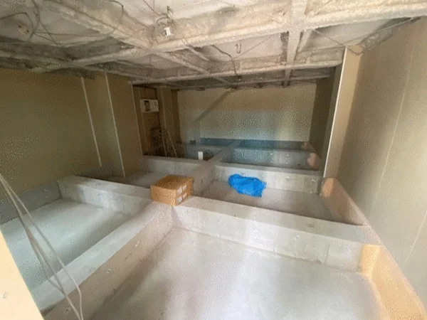 貸店舗(スケルトン)の内装