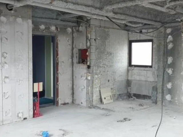 白山のスケルトン物件の内装