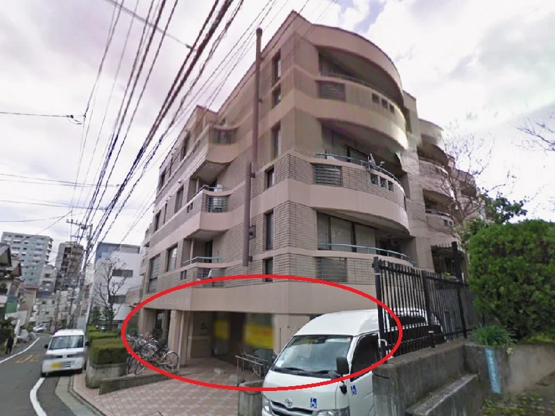 貸店舗(スケルトン)の外観