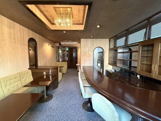 スナック・パブの居抜き物件の内装