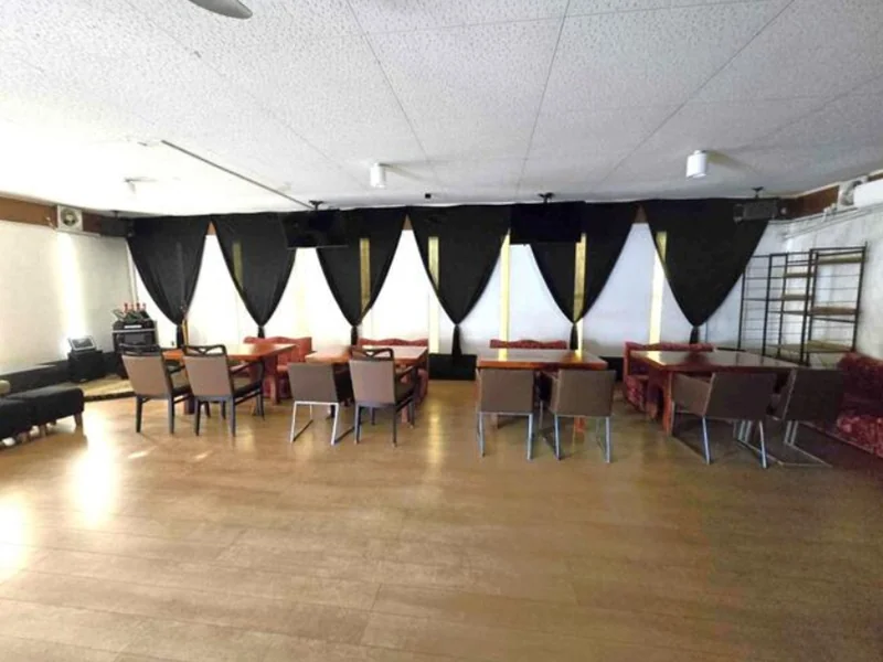 北上尾の居抜き店舗の内装