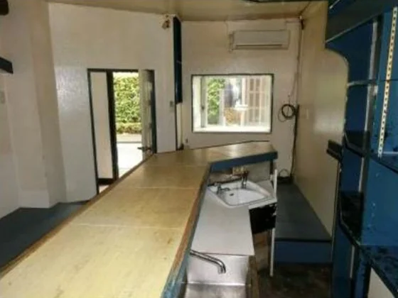 立会川の居抜き店舗の内装