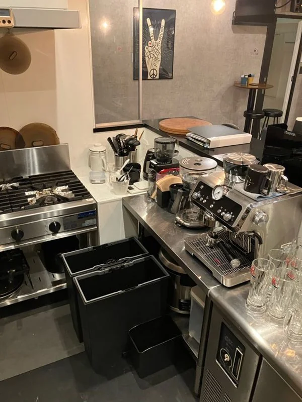 所沢のカフェ・喫茶店居抜きの厨房