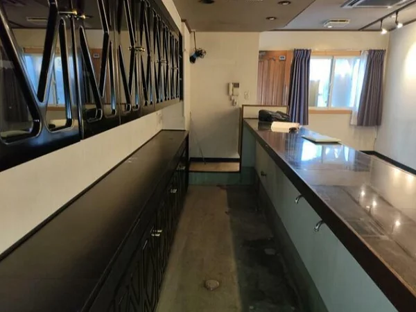 反町のスナック・パブ居抜きの内装