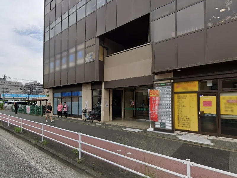 根岸の居抜き店舗の外観