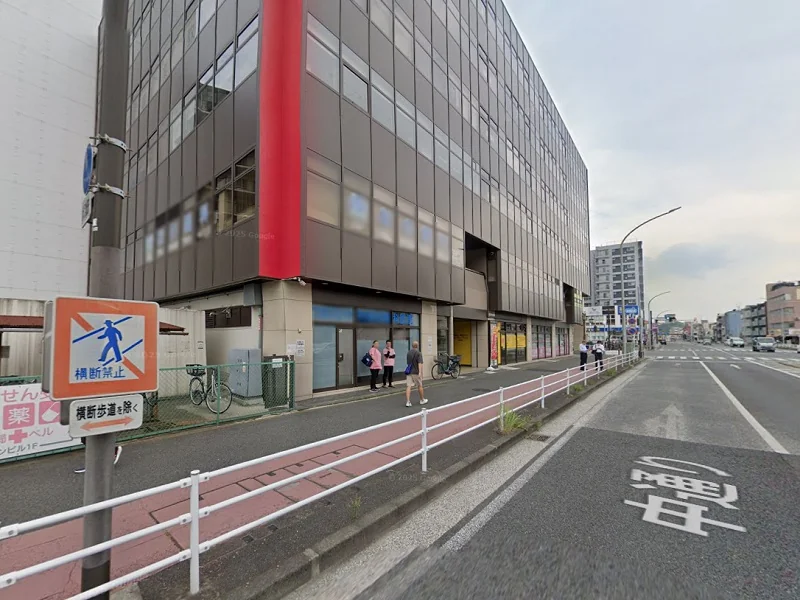 根岸の医院居抜きの外観