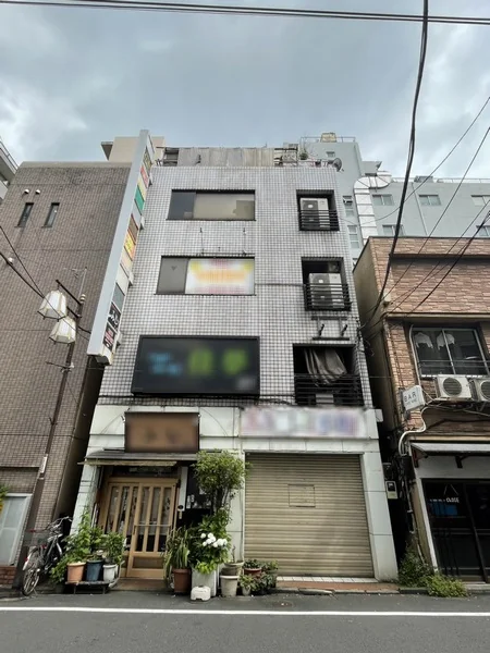 大塚のスナック・パブ居抜きの外観