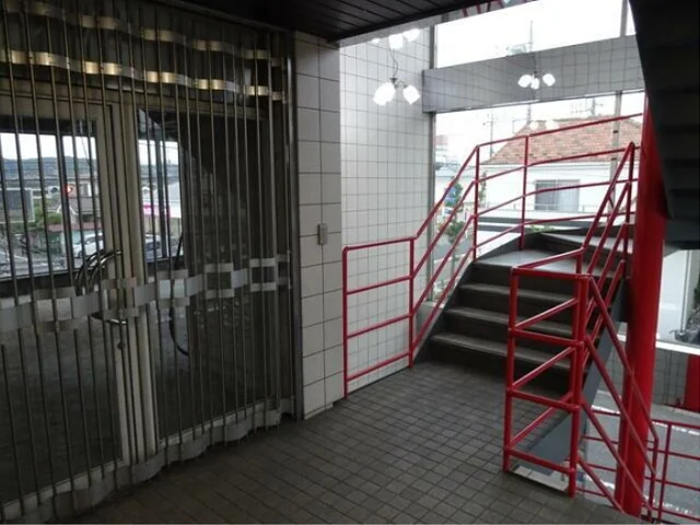 貸店舗(スケルトン)の内装