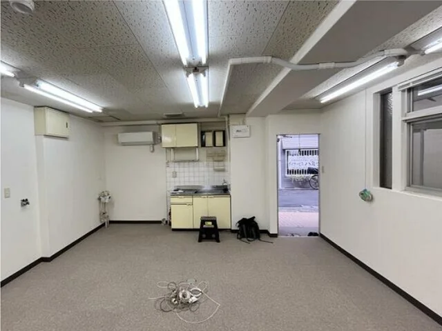 高田馬場の事務所仕様物件の内装