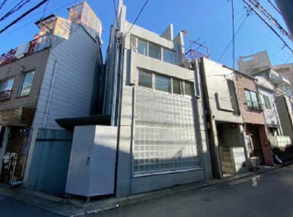 貸店舗(事務所仕様)の外観