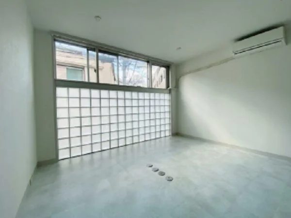 代々木の事務所仕様店舗物件の内装