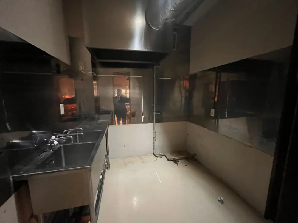 イタリアンの居抜き物件の厨房