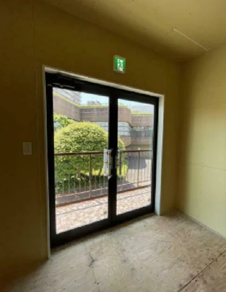 貸店舗(スケルトン)の内装