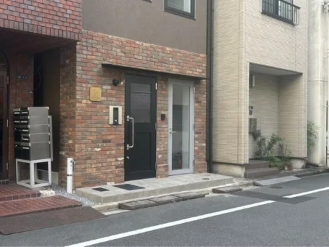 蔵前のスケルトン店舗物件の内装