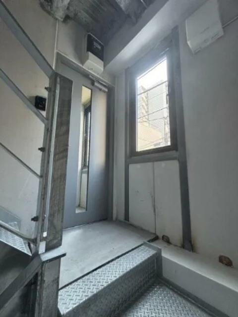 蔵前のスケルトン物件の内装