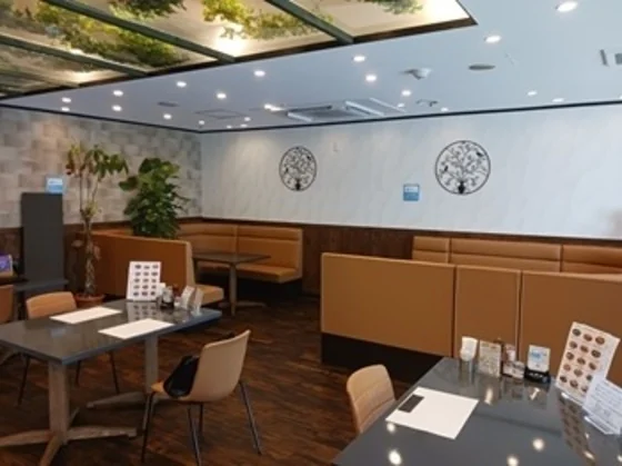 南林間のダイニングバー居抜きの内装