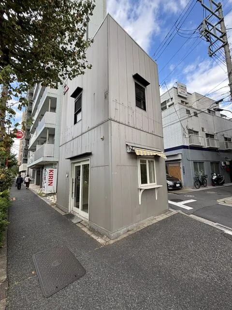 王子神谷のテイクアウト居抜きの外観