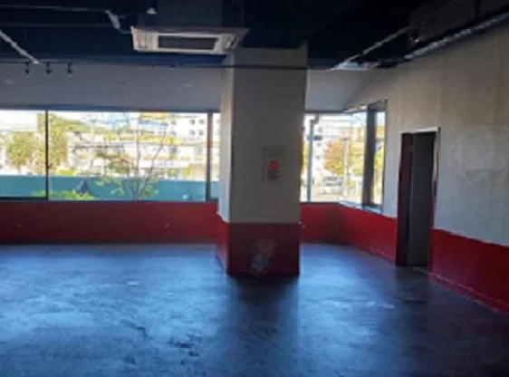 京王堀之内の事務所仕様店舗物件の内装