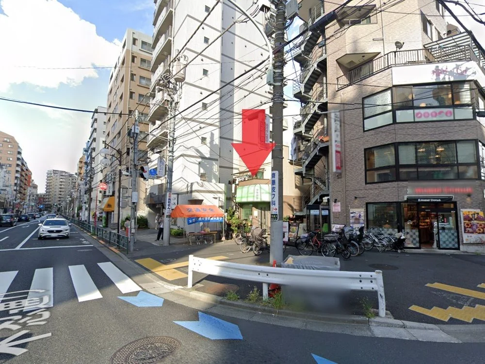 千駄木の居抜き店舗の外観