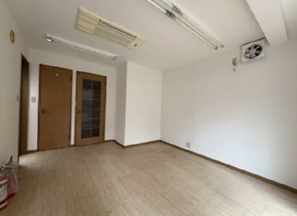 駒込のスケルトン物件の内装