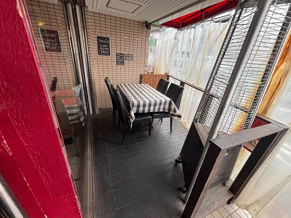 新所沢の居抜き店舗の内装