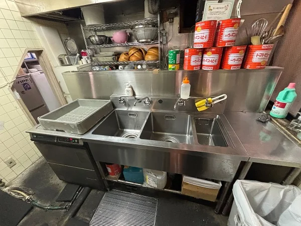 イタリアンの居抜き物件の厨房