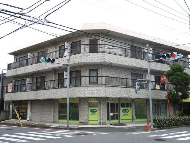 北綾瀬のお好み焼き居抜きの外観