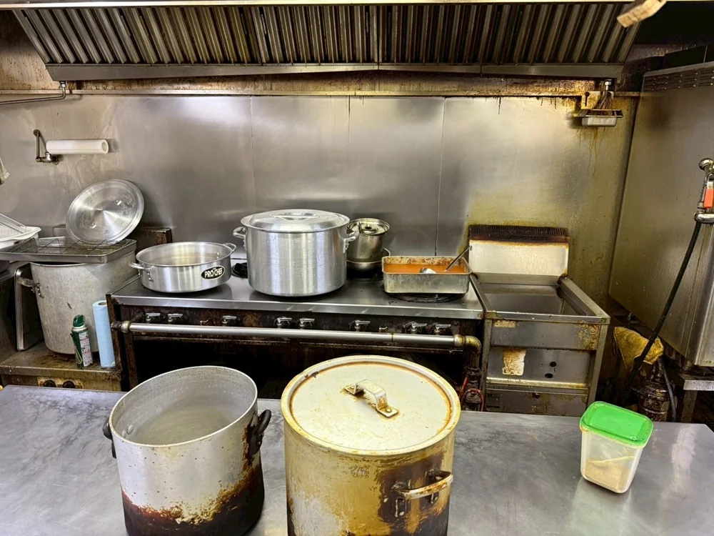 セントラルキッチンの居抜き物件の厨房