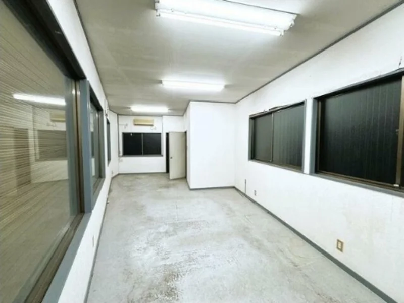 霞ヶ関の事務所仕様店舗物件の内装