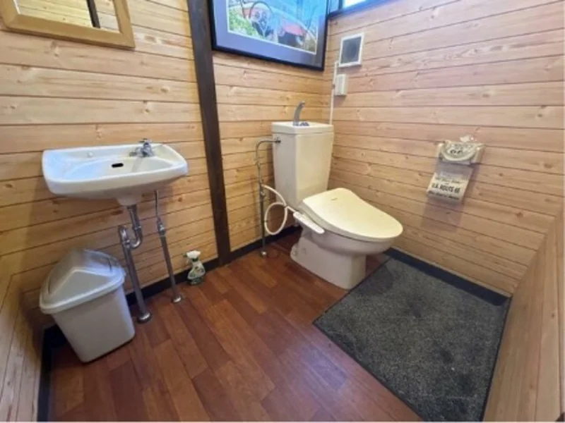 貸店舗(事務所仕様)の内装