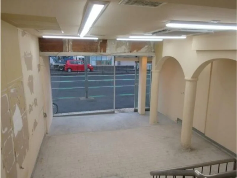 貸店舗(事務所仕様)の内装