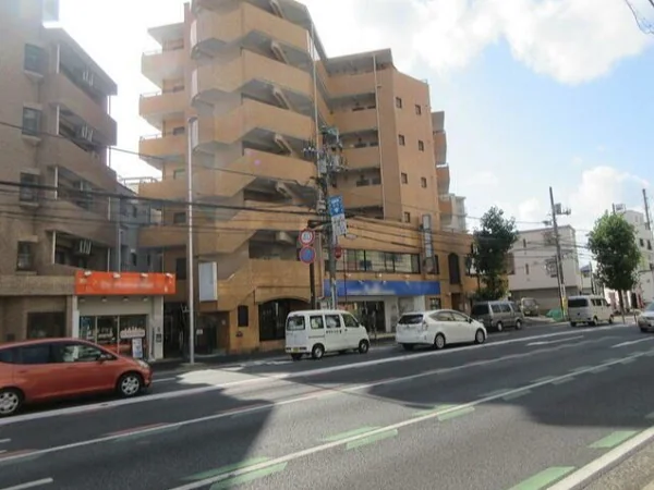 貸店舗(スケルトン)の外観