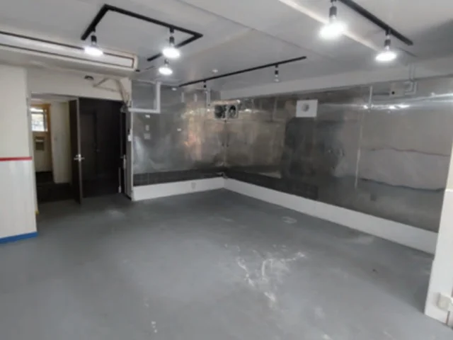 貸店舗(事務所仕様)の内装