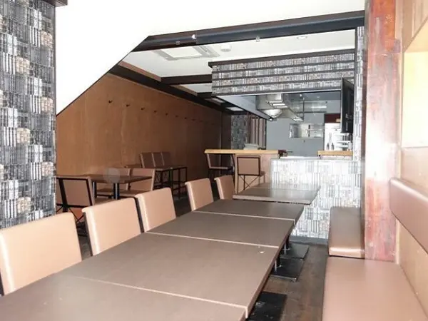 居酒屋の居抜き物件の内装