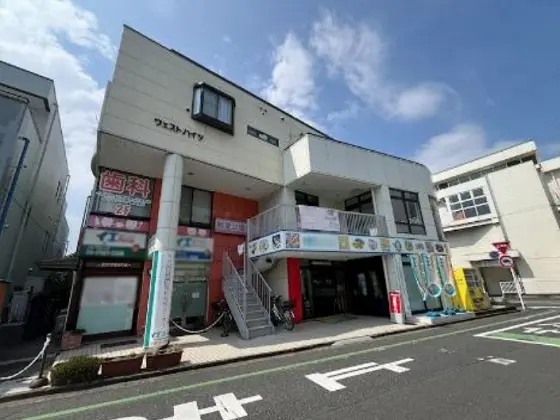 航空公園の事務所仕様物件の外観