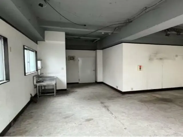 地下鉄赤塚のスケルトン物件の内装