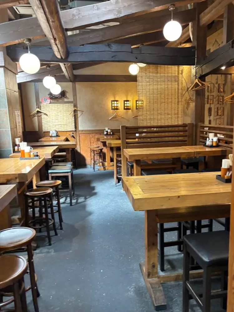 居酒屋の居抜き物件の内装