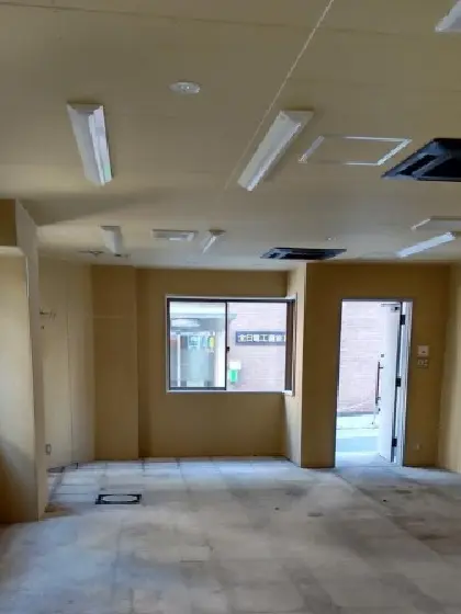 芝公園のスケルトン物件の内装