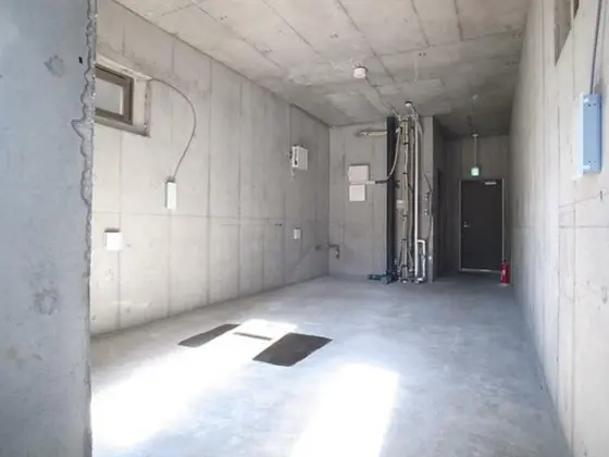 中野のスケルトン物件の内装