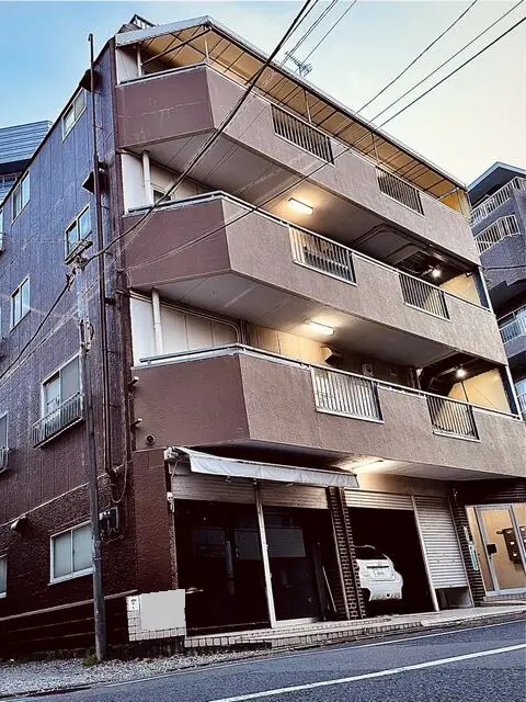 用賀のスケルトン物件の外観