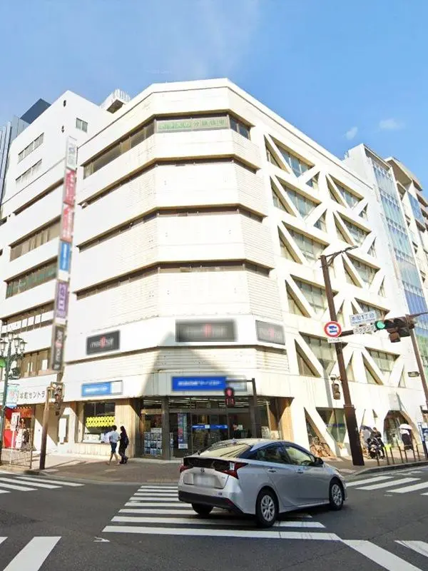 船橋の美容室・理容室居抜きの外観