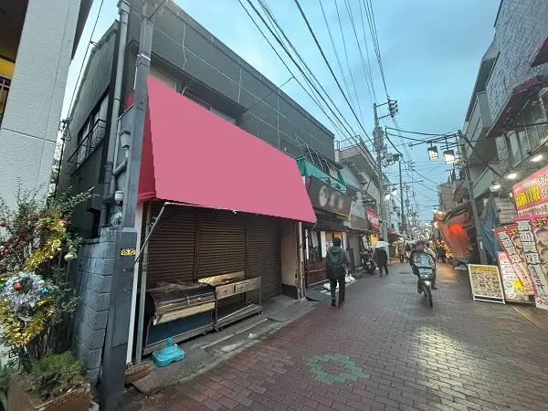 西大島のスケルトン物件のエントランス