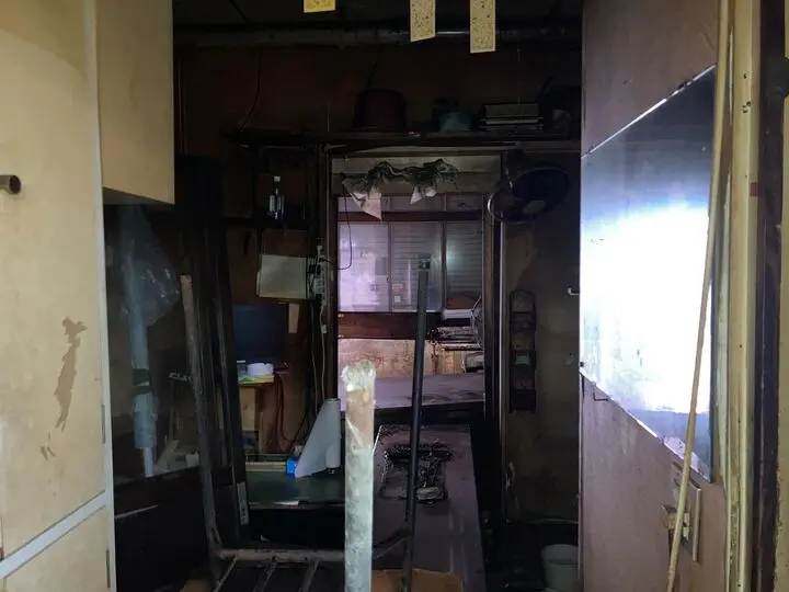 西大島のスケルトン店舗物件の内装