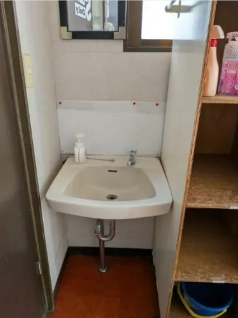 貸店舗(事務所仕様)の内装