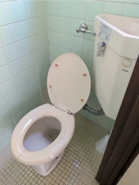 千川の事務所仕様物件のトイレ