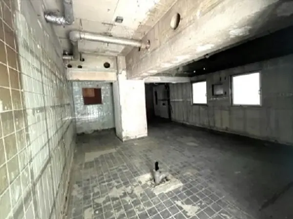 池尻大橋のスケルトン物件の内装