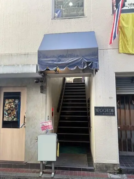 六本木のリース店舗物件のエントランス